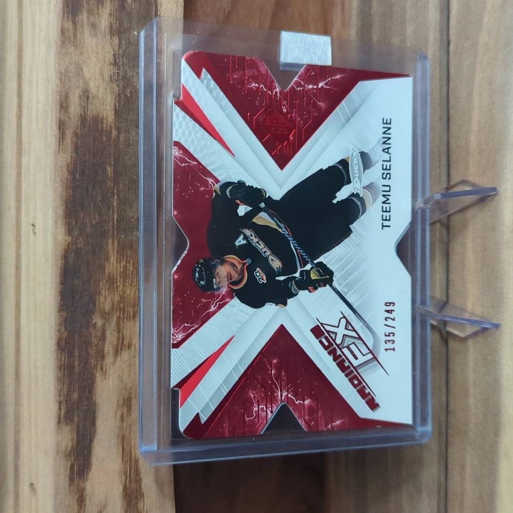 2022-23 UD SPX Hockey Radiance FX Teemu Selanne RFX-17 135/249